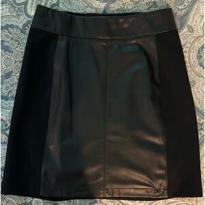 CABI skirt with faux leather accent panel
